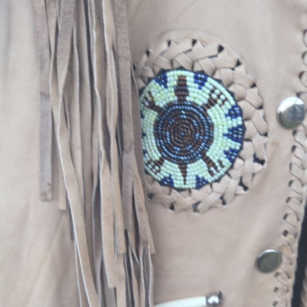 Beige Leather Vest with Fringe. - Picture 3 of 7